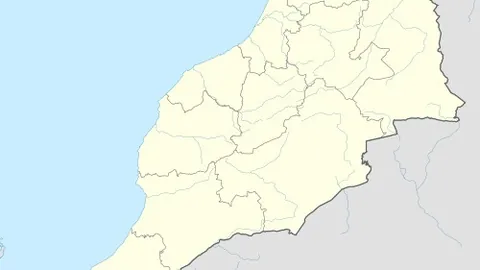 《《神鬼寓言4》辣眼瞬间：男子走姿引热议，竟被指“女步风骚”》